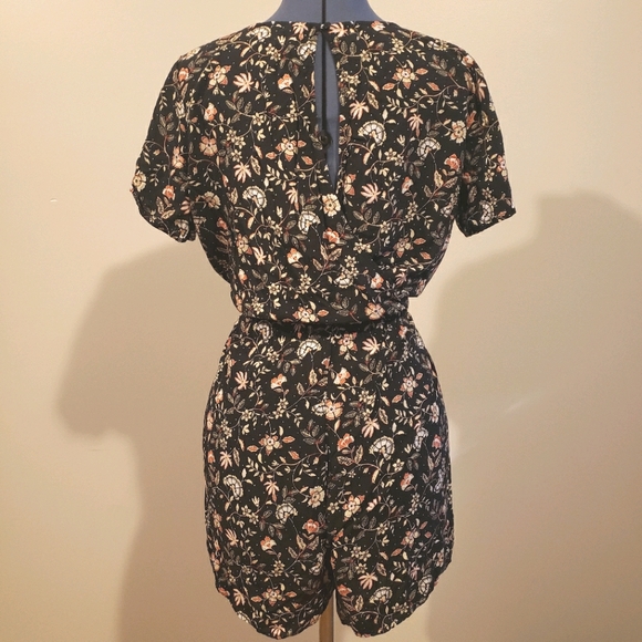 Old Navy Black Floral Romper - Picture 3 of 4